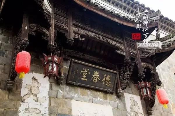 马竞官方:吉梅内斯因不舒服被替换下场,莫拉塔感觉膝盖不适